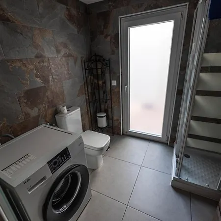 Edificio Prieto Viv 2 *